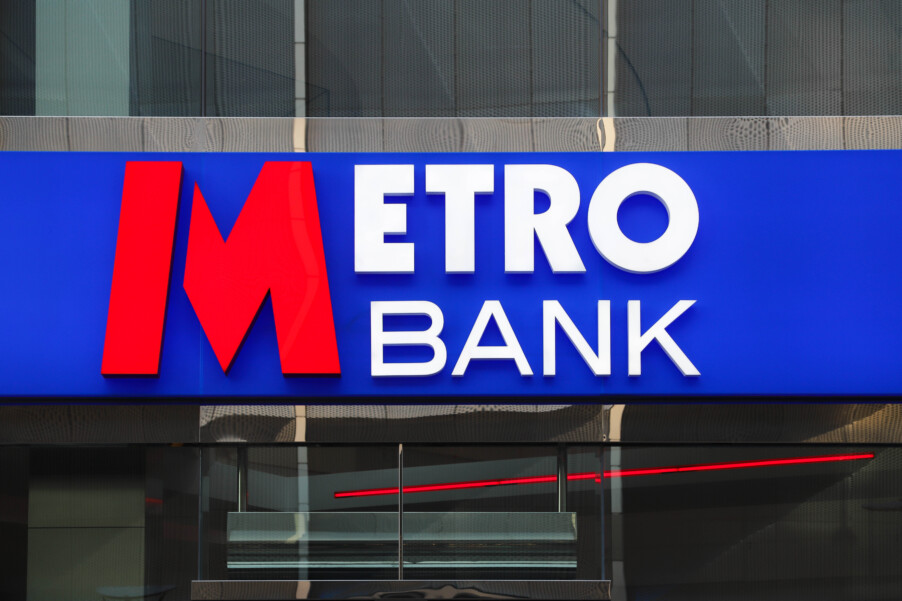 Негативный прогноз Fitch: теперь и Metro Bank… | London Cult.