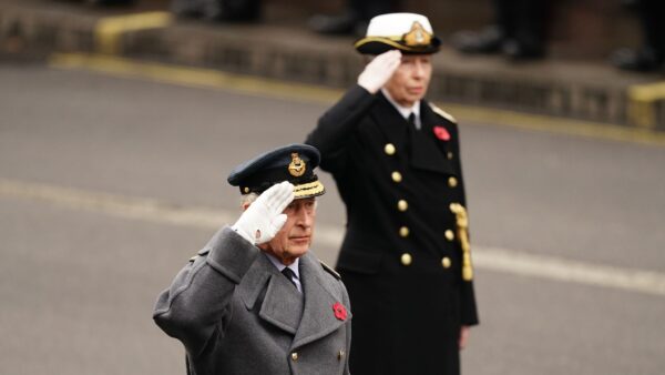 В День Памяти Король провел поминальную службу в Cenotaph | London Cult.