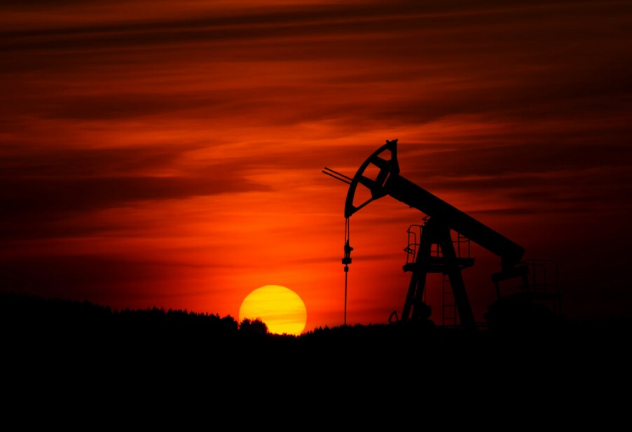 Великобритания продолжает пользоваться российской нефтью | London Cult.