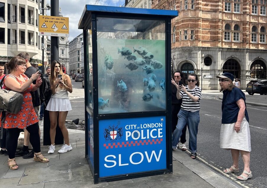 "London Zoo" by Banksy | London Cult.