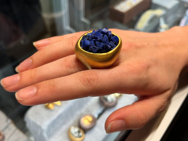 Goldsmiths' Fair: что происходит в ювелирной индустрии на примере десятков нишевых брендов? | London Cult.