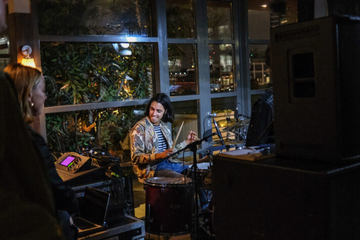 Daniel Kabakov performing in London