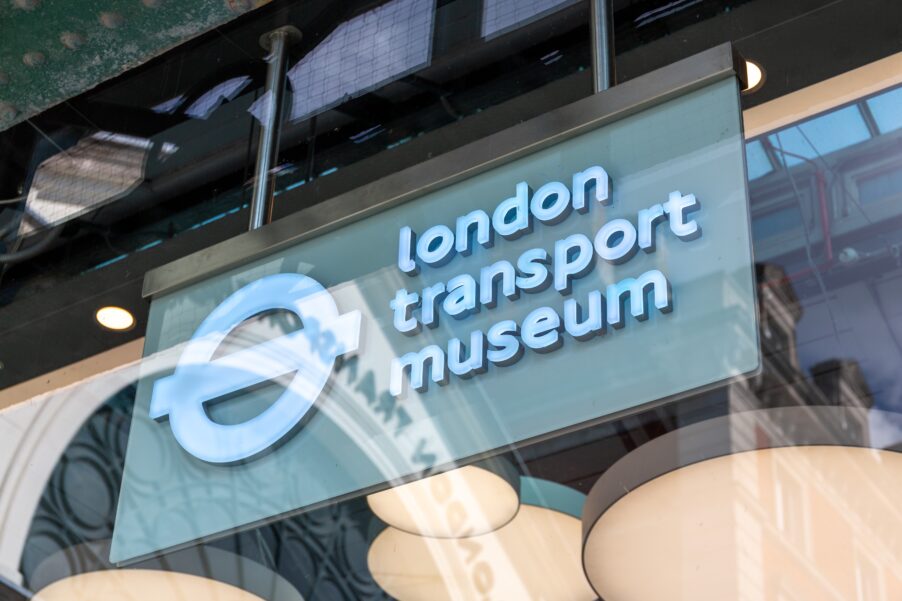 Идеи подарков: Лондонский музей транспорта распродает вывески метрополитена | London Cult.
