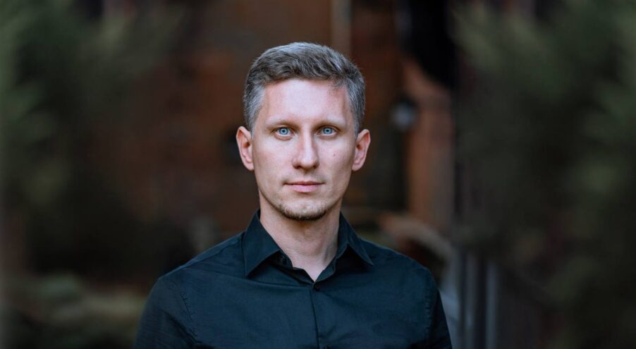 Никита Сухих: «Музыка – всегда обновление, стираешь часть памяти, чтобы заново её открыть» | London Cult.