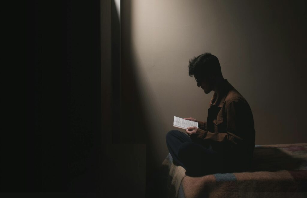 Кафка и отчуждение: почему это как никогда актуально в XXI веке? | London Cult.