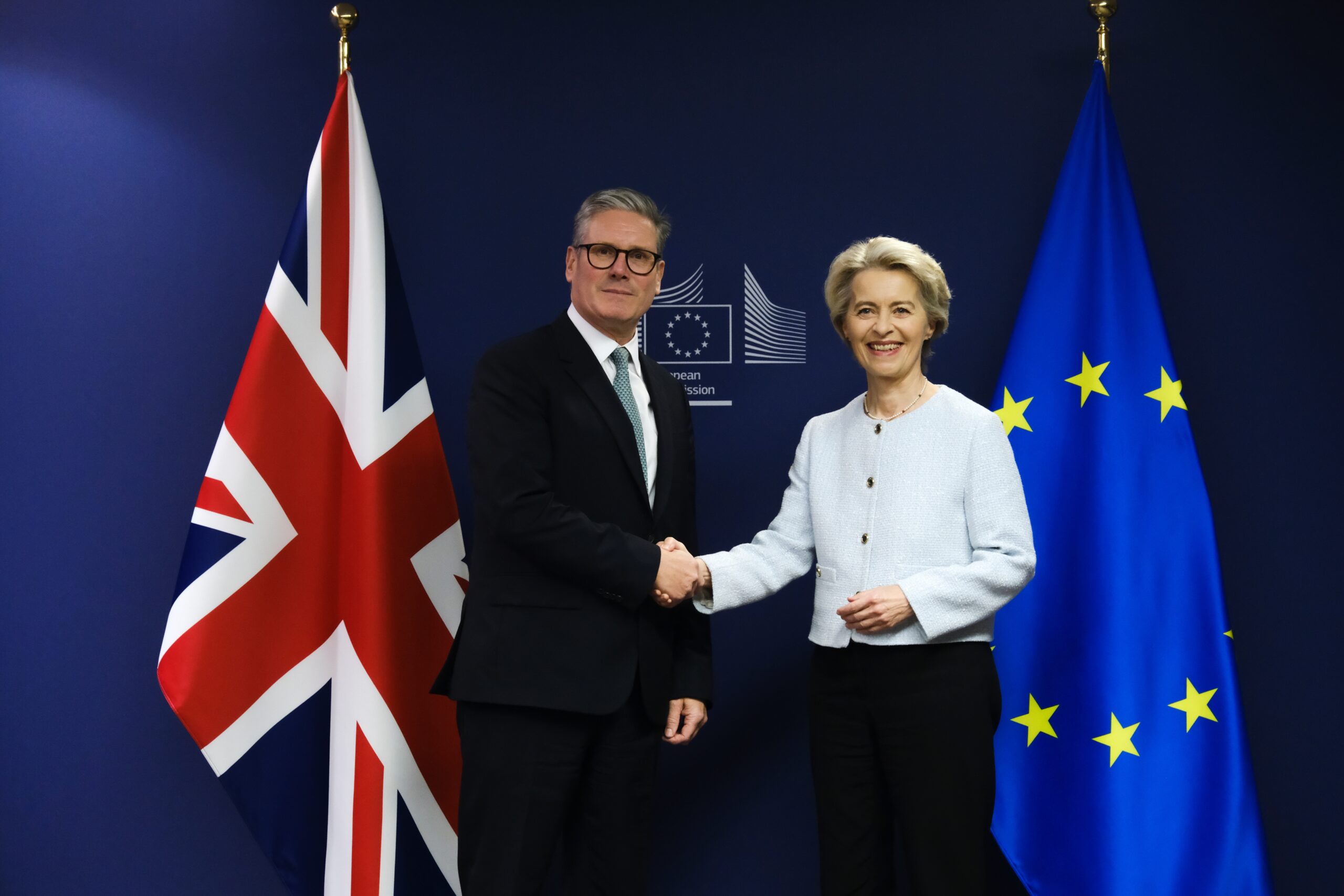 European Commission President Ursula von der Leyen receives British Prime Minister Keir Stokes in Brussels, Belgium.