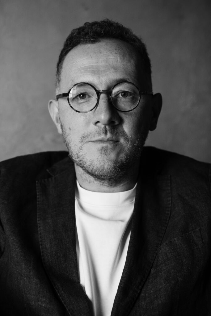Владимир Раевский: «Влияние искусства на массы – порочный импульс» | London Cult.