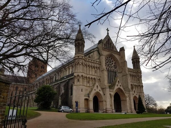 Путеводитель по средневековой английской музыке: St. Albans | London Cult.