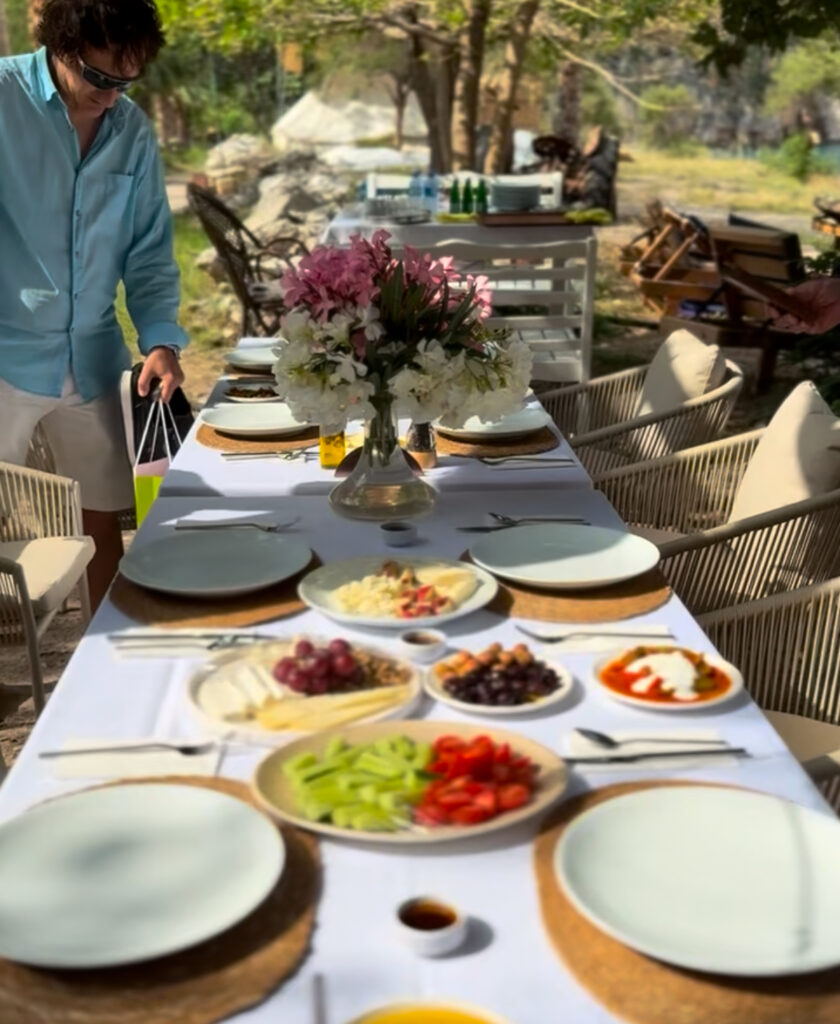 From the Travel Notebook in Turkey: Day Two – Paragliders, Butterflies, Festival, Fish | London Cult.