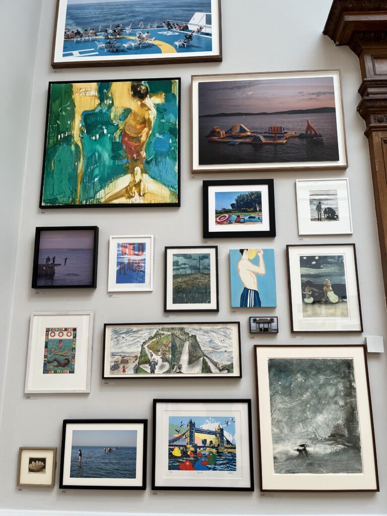 От лепнины до нейросетей: как прошло открытие Summer Exhibition 2025 в Royal Academy | London Cult.