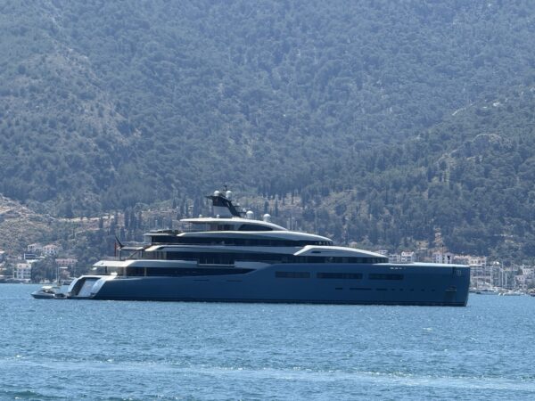 Из блокнота путешествия по Турции, день третий: Икар, яхты, острова, эстетика Sea Me Beach | London Cult.