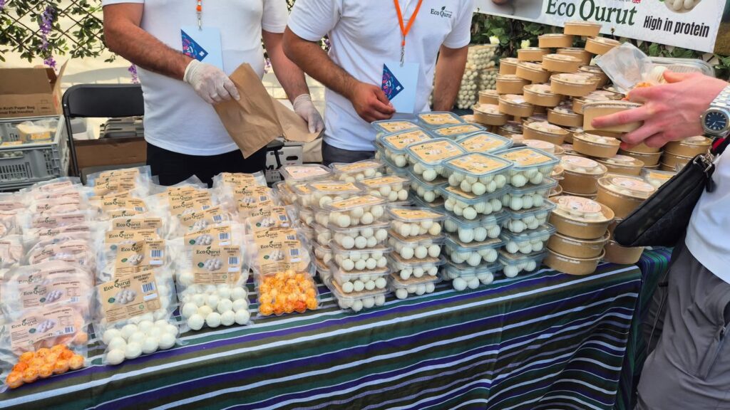 2,400 Kilos of Pilaf with a View of the Tower: The Uzbek Culture and Food Festival Returns to London | London Cult.