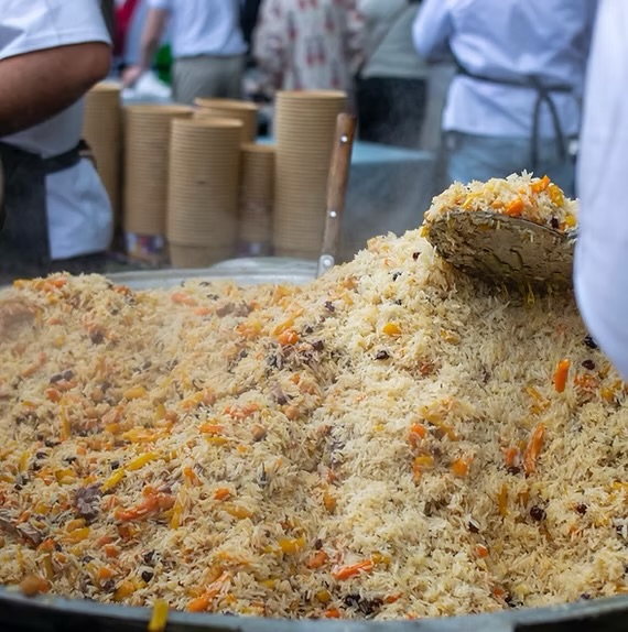 2400 кило плова на фоне Тауэра: Uzbek Culture and Food Festival вернулся в Лондон | London Cult.