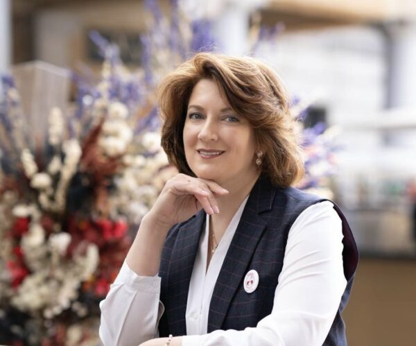 Гранты, игры с огнём и блины: идеи Татьяны Хендерсон-Стюарт в русской школе Cherry Orchard | London Cult.