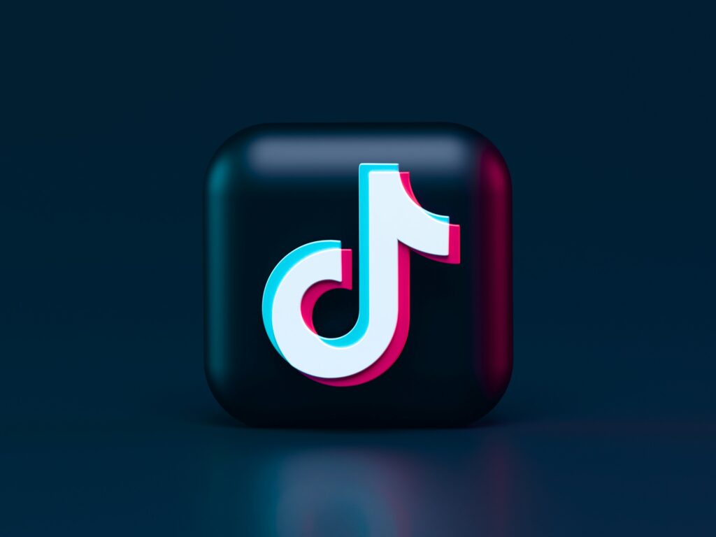 Трамп: Руперт и Лаклан Мердоки могут войти в сделку по покупке TikTok в США | London Cult.