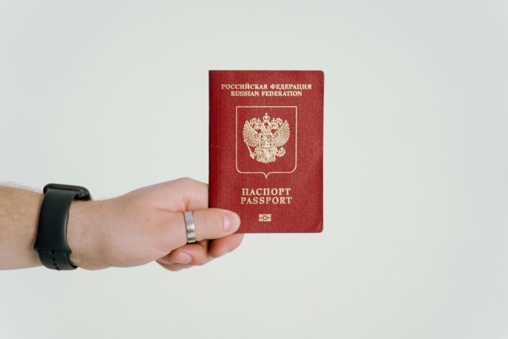 Новый пакет санкций ЕС: здравствуй, железный занавес? | London Cult.