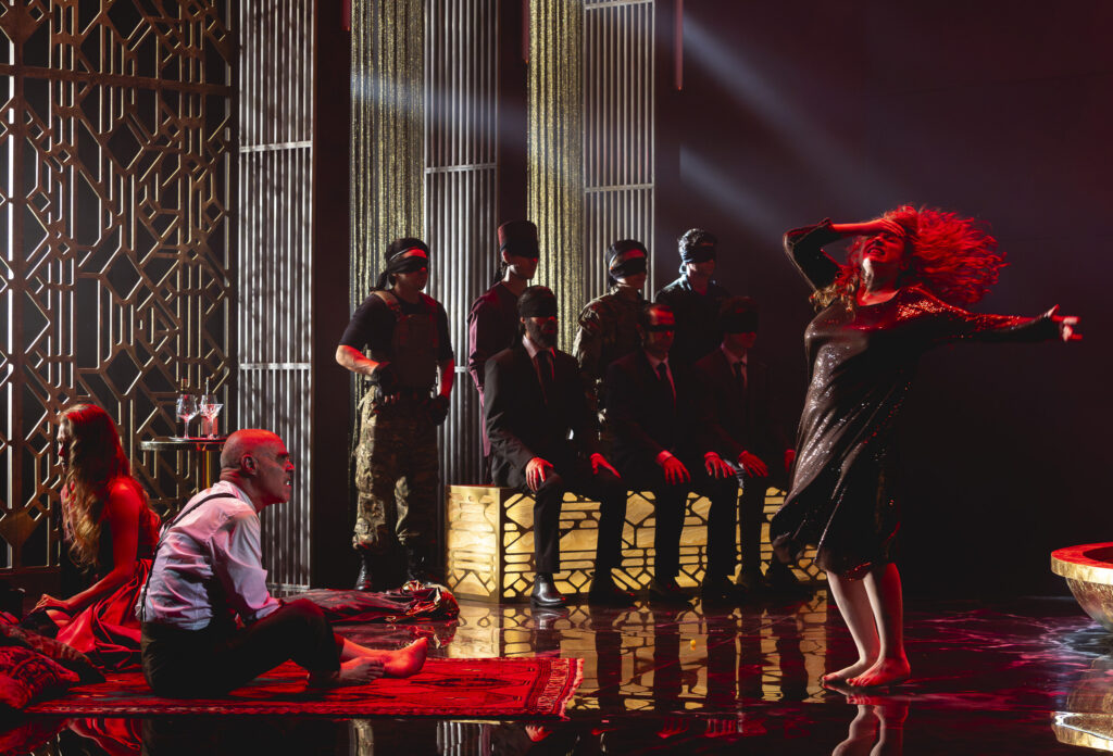 «Гешер» в Лондоне: «Саломея» Максима Диденко на сцене Theatre Royal Haymarket | London Cult.
