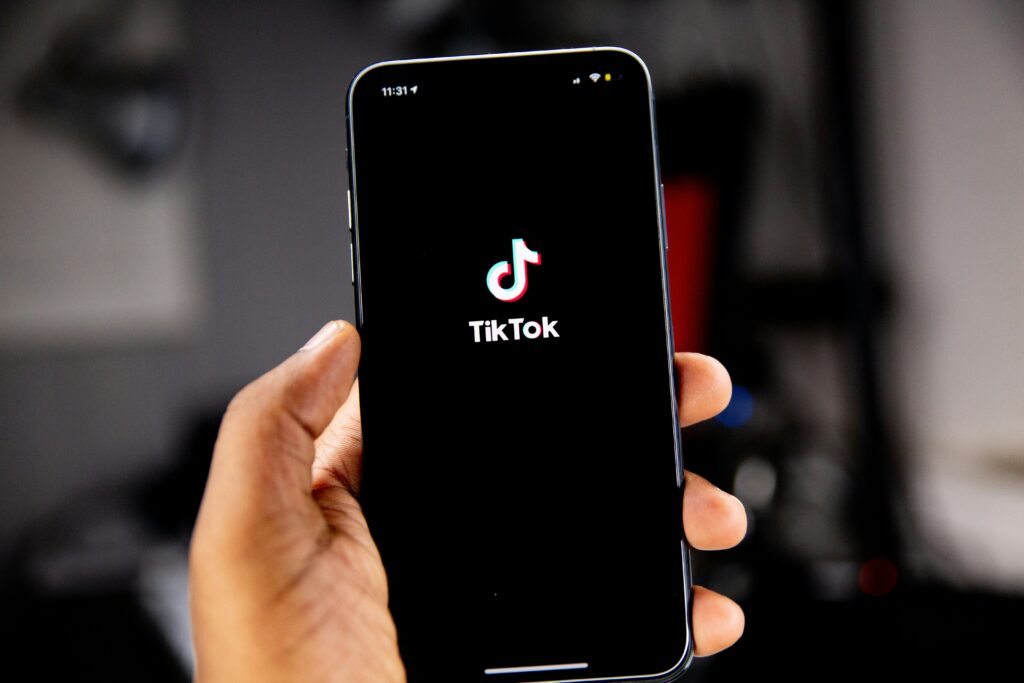 Трамп: Руперт и Лаклан Мердоки могут войти в сделку по покупке TikTok в США | London Cult.