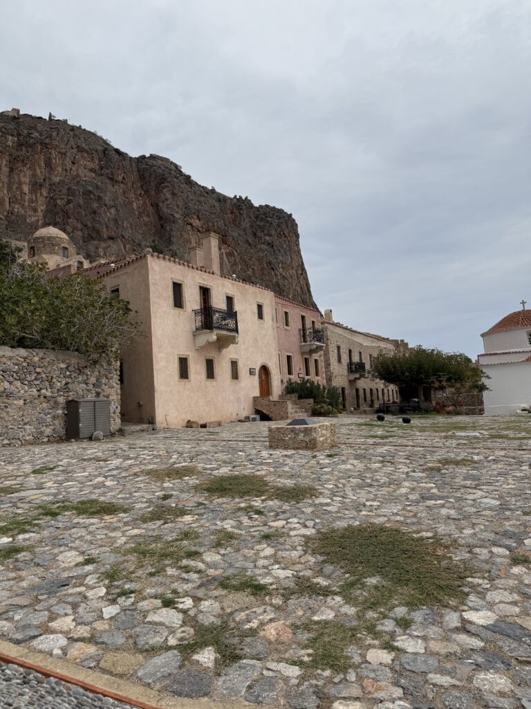 Как это бывает: страда сбора оливок в Пелопоннесе | London Cult.