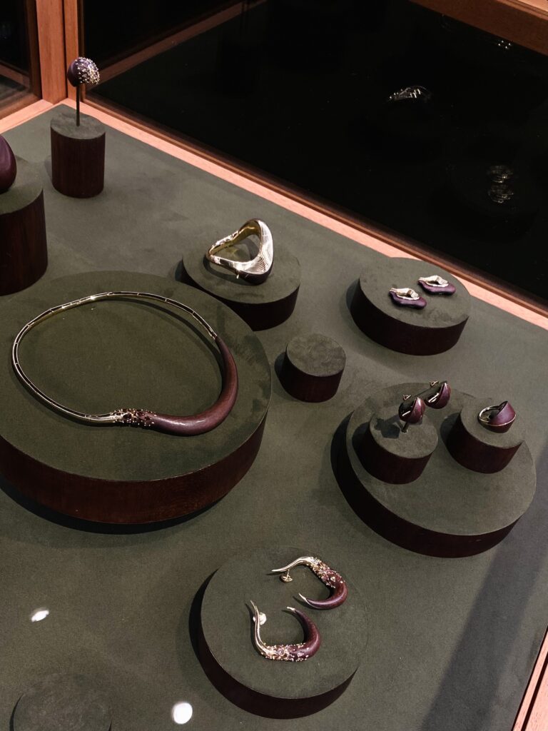 PAD London 2025: A Showcase of Desire and a Mirror of Time | London Cult.