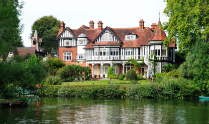 Castle-like building in a greenery on the River Themes near England