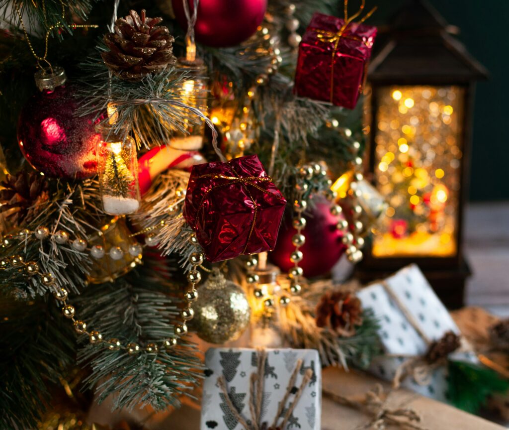 Начинаем обратный отсчёт: гид по лучшим адвент-календарям-2025 | London Cult.