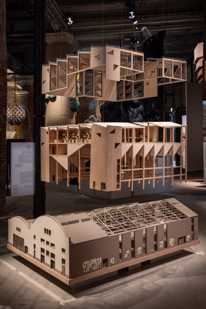 Чем запомнилась Архитектурная биеннале-2025 в Венеции | London Cult.