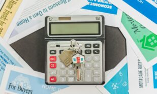 Банк Англии сохранил ставку 4%, но обещал снижение после ноябрьского бюджета | London Cult.