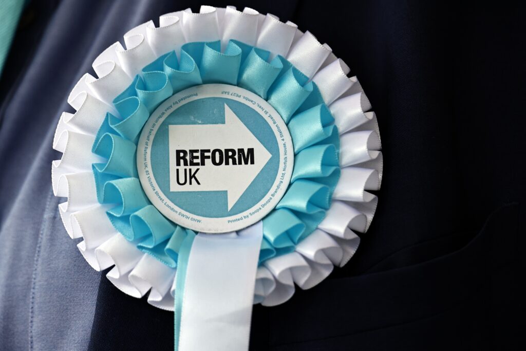 Фарадж получил крупнейшее пожертвование от бывшего спонсора консерваторов | London Cult.