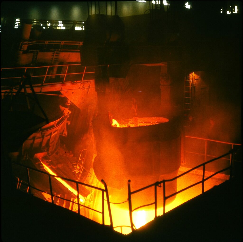 Изобретение, изменившее мир: Генри Бессемер и процесс превращения чугуна в сталь | London Cult.