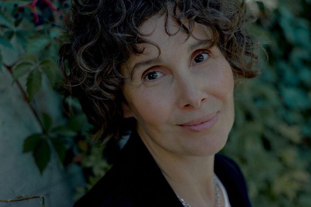 Галина Юзефович: «Разговоры о чтении — это такое утешительное пристанище» | London Cult.