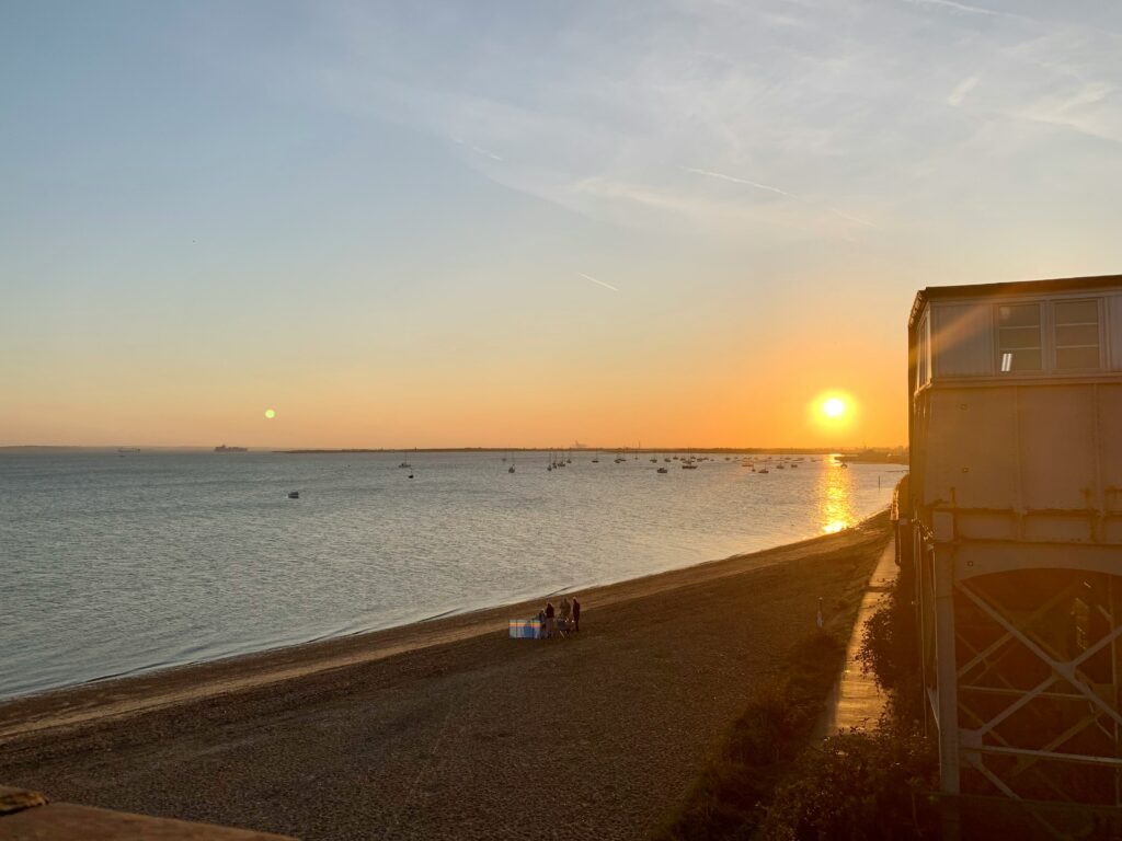 Удалёнка отступает: где искать доступное жильё, чтобы доехать на работу в Лондон | London Cult.