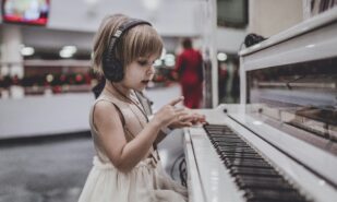 In Your Own Rhythm: The Role of Music Education in Child Development | London Cult.