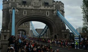 Марафон-2026: свыше 50 тысяч участников, знаменитости и лучшие точки для болельщиков | London Cult.