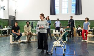 Человек играющий: «Пролетая над гнездом кукушки» в The Old Vic | London Cult.