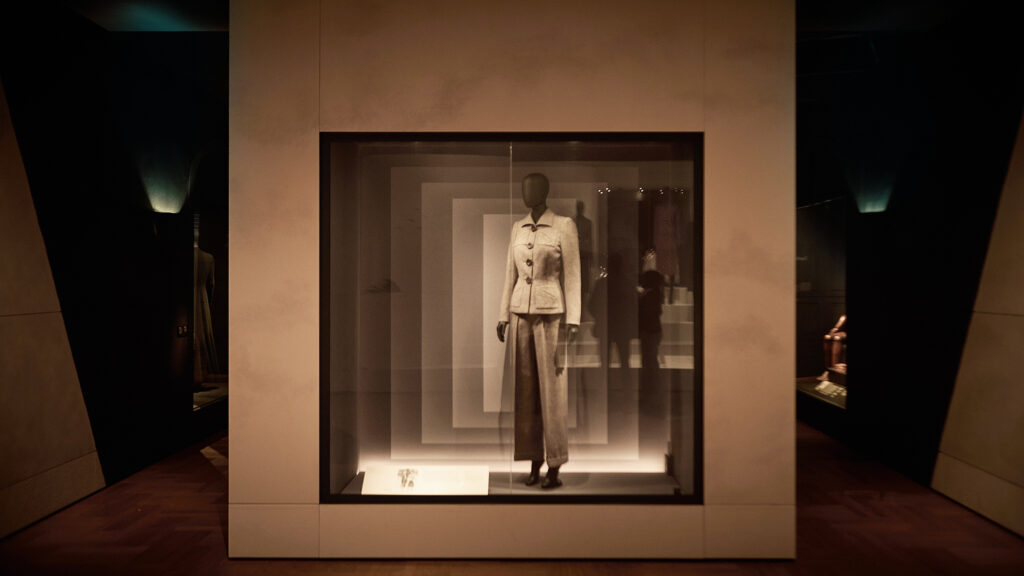 Schiaparelli: Art Reduced to Decoration | London Cult.