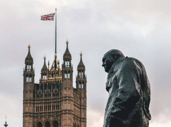 Кто входит в «клуб 1%»: портрет богатых Великобритании | London Cult.