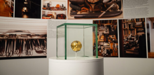 An Artist of Line and Thought: Daniel Brush exhibition in École Van Cleef & Arpels in Paris | London Cult.