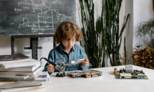 Древние океаны, электричество и Луна среди бела дня: STEM-июль в Лондоне | London Cult.