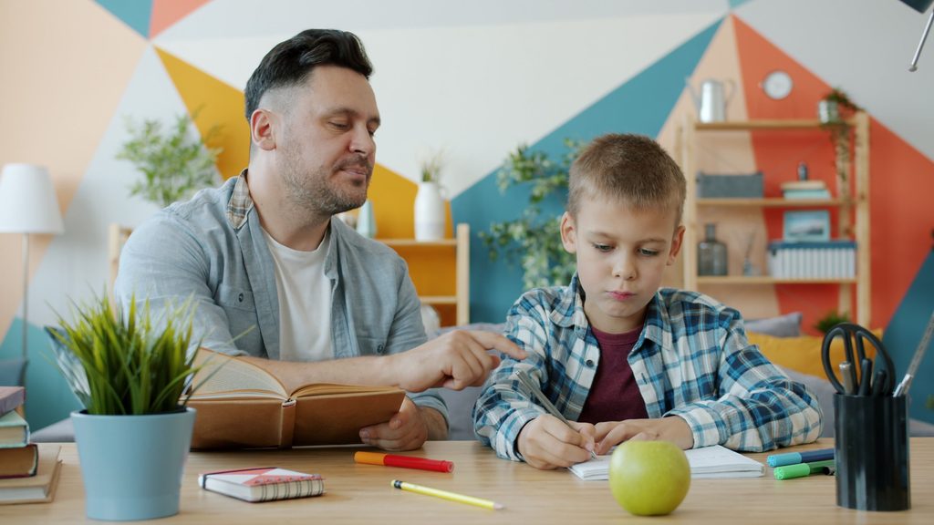 Родители и дети на пределе: почему современному родительству нужна перезагрузка | London Cult.