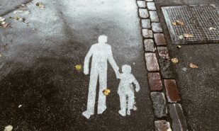 Родители и дети на пределе: почему современному родительству нужна перезагрузка | London Cult.